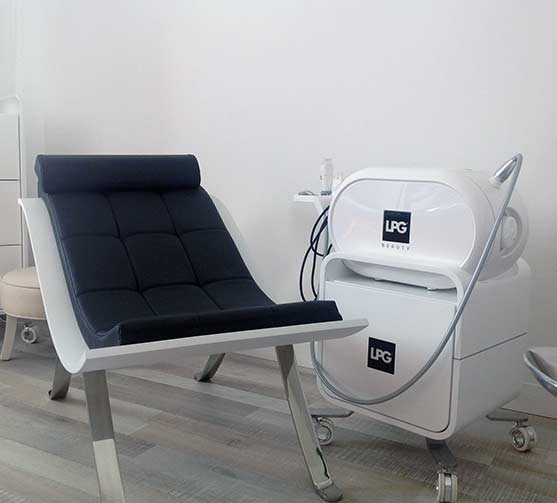 Appareil de soin et une chaise